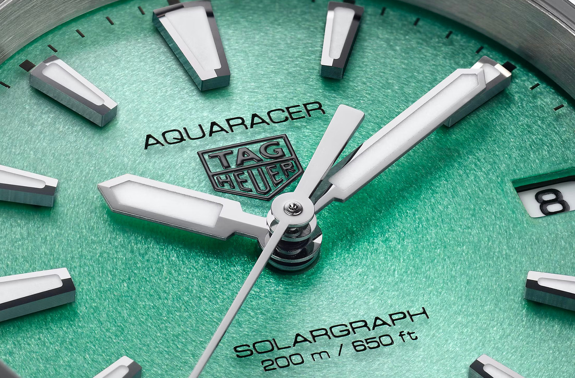 TAG Heuer Aquaracer Professional 200 Solargraph. PandaTells.com
