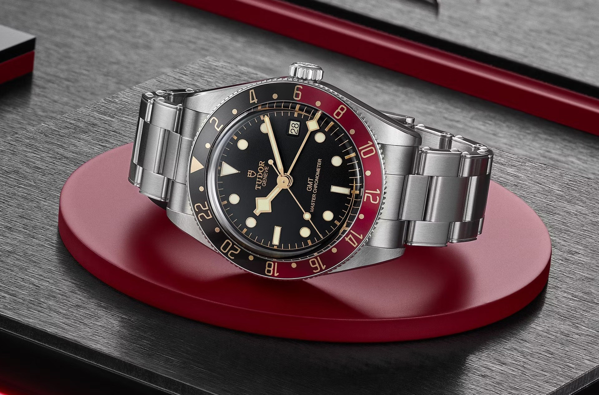 Tudor Black Bay. Очарование винтажных дайверов