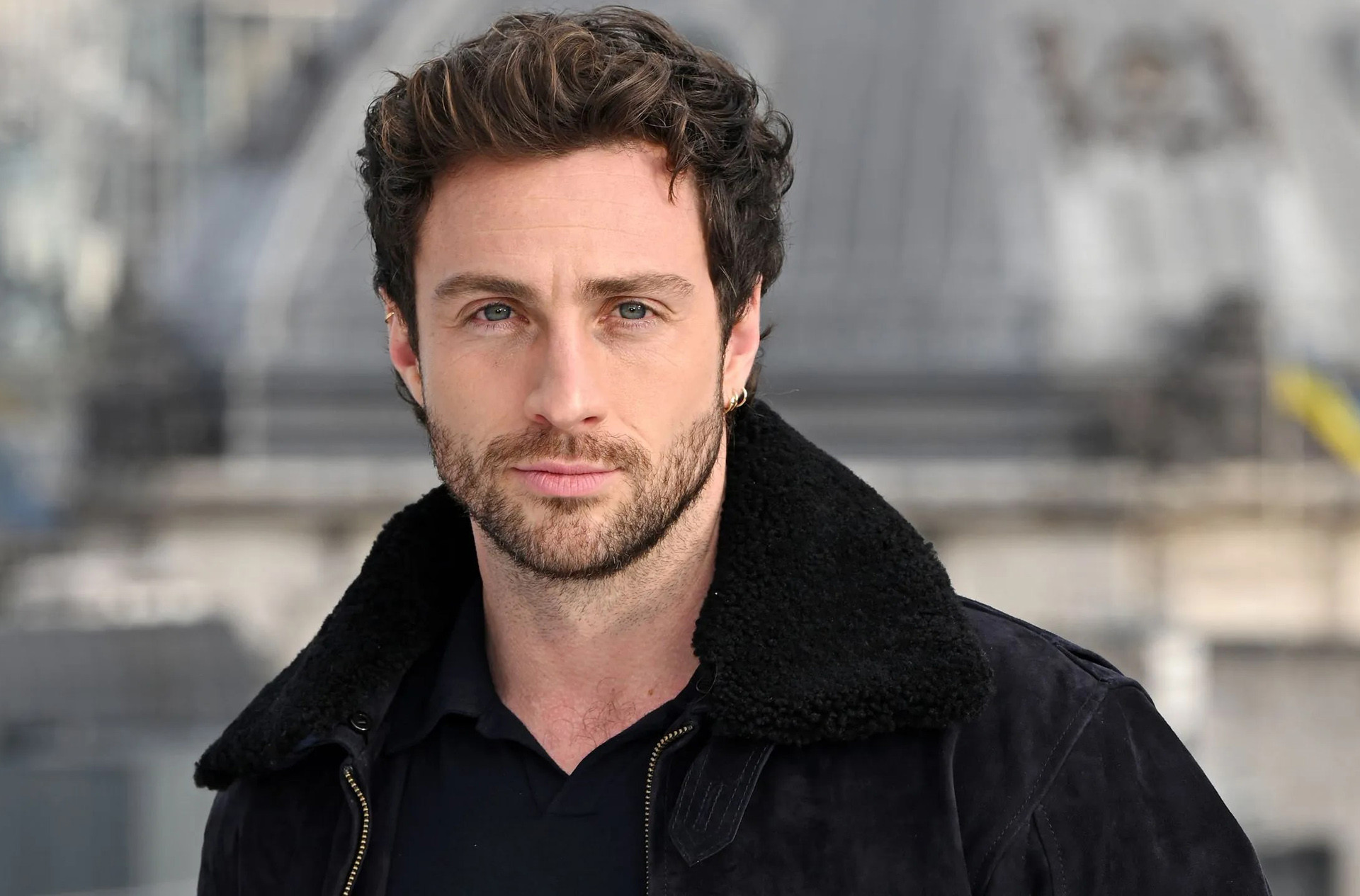 Аарон Тэйлор-Джонсон стал новым посланником Omega. PandaTells.com