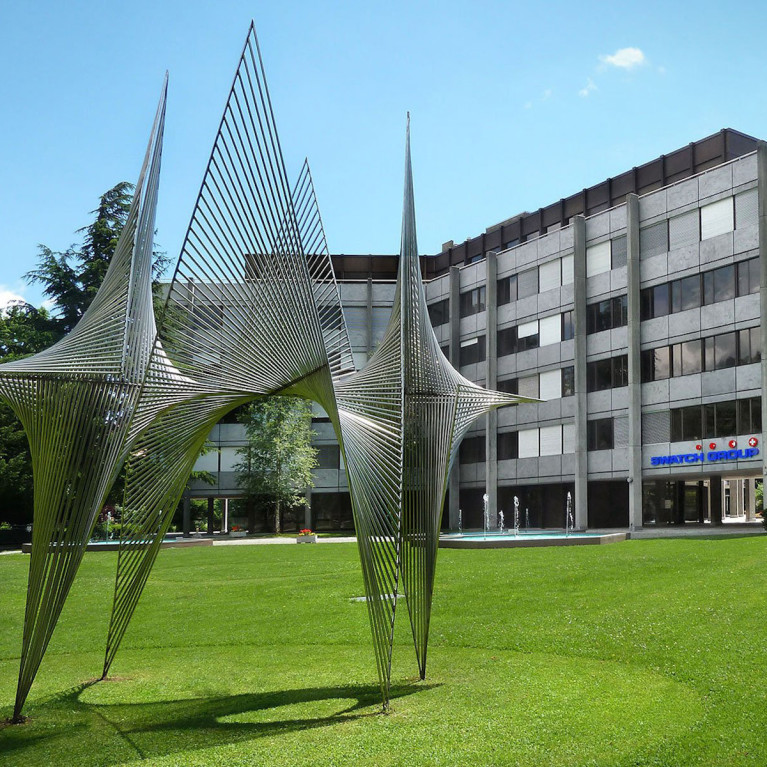 Продажи Swatch Group снизились на 7%