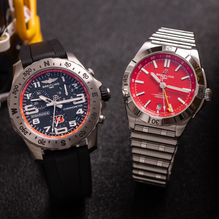 Breitling в честь партнерства с Национальной футбольной лигой