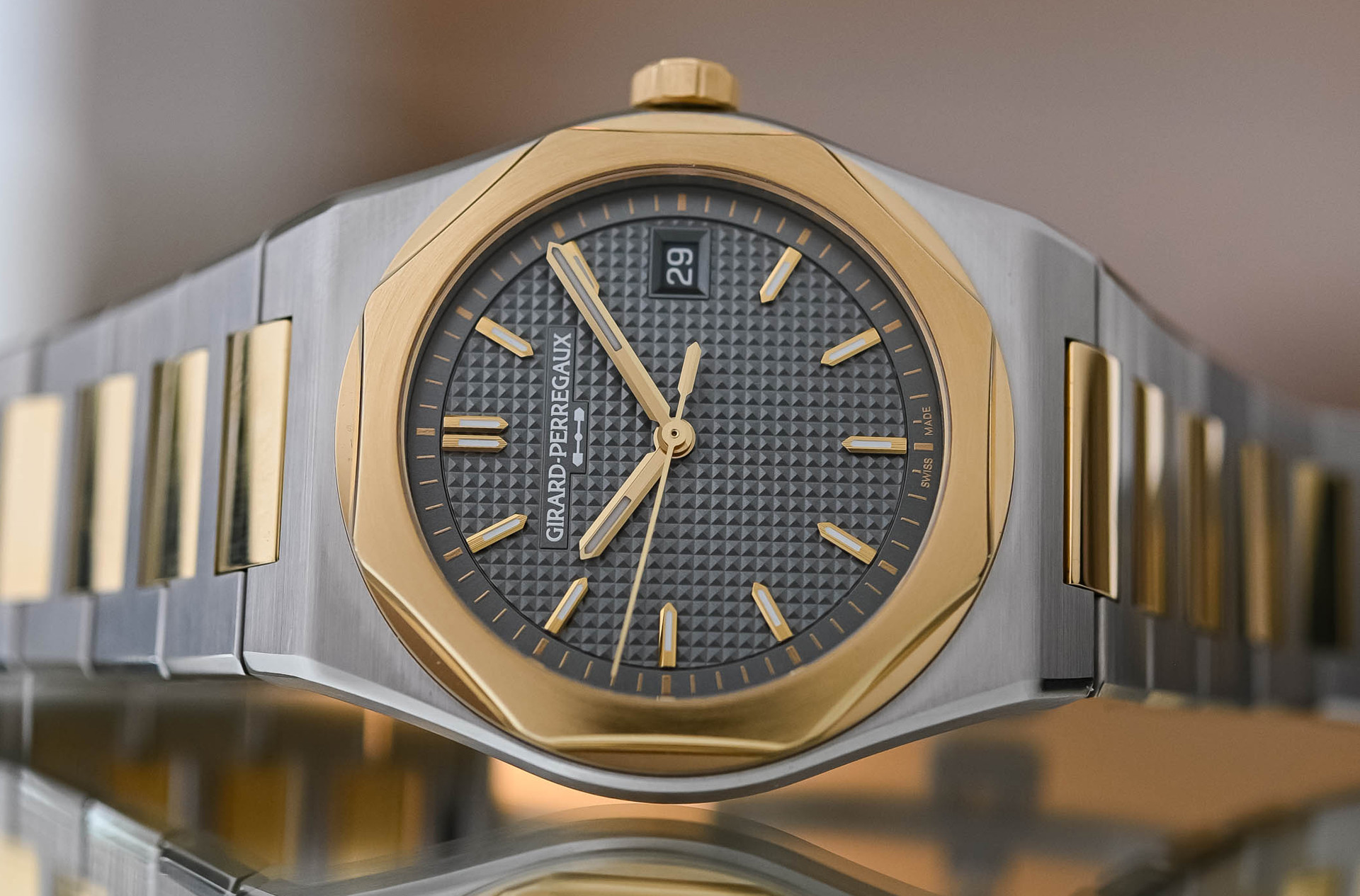 Girard-Perregaux Laureato Fifty
