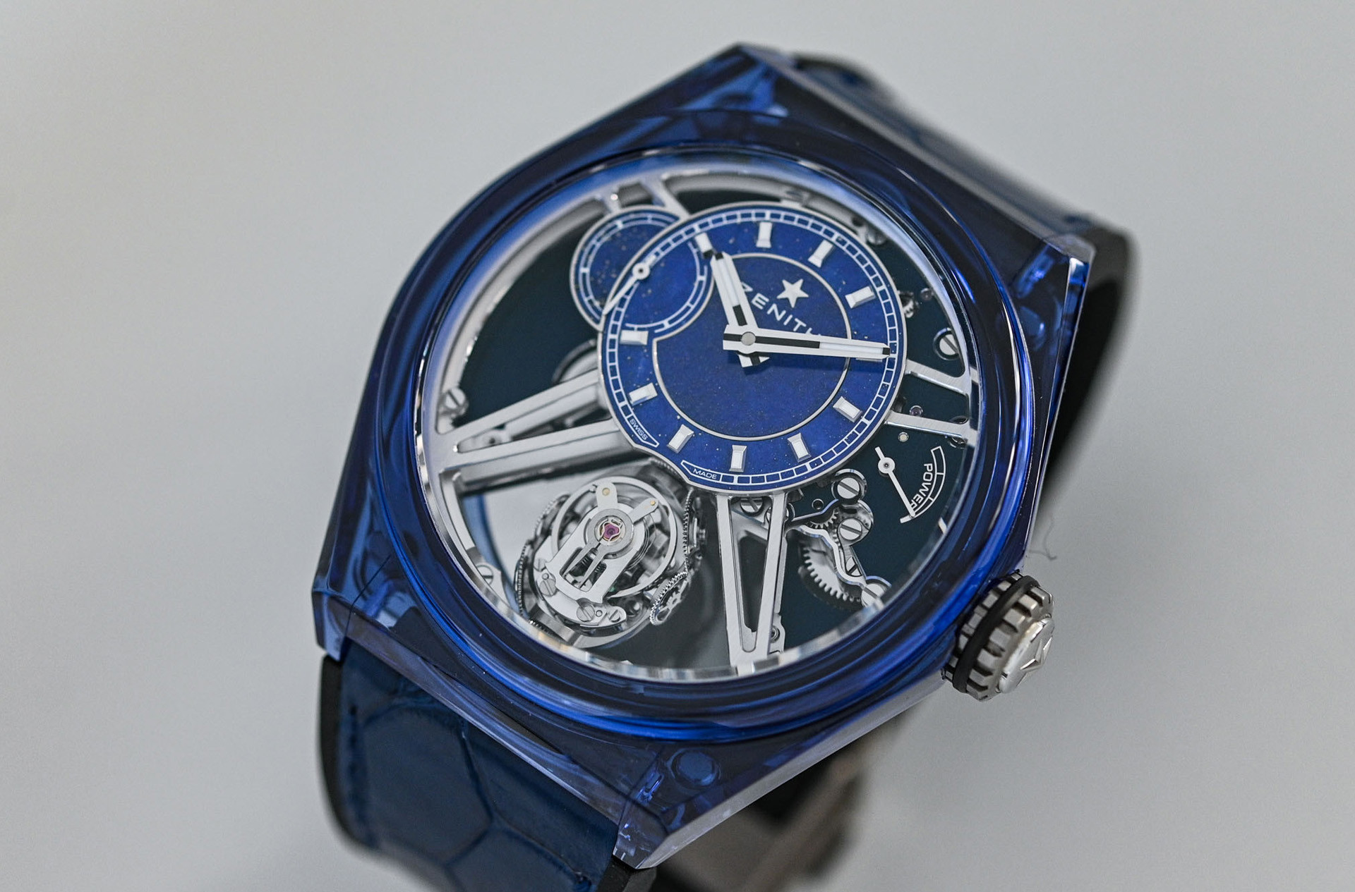 Антигравитационные Zenith в корпусах из сапфира, обновленные Breguet для женщин …