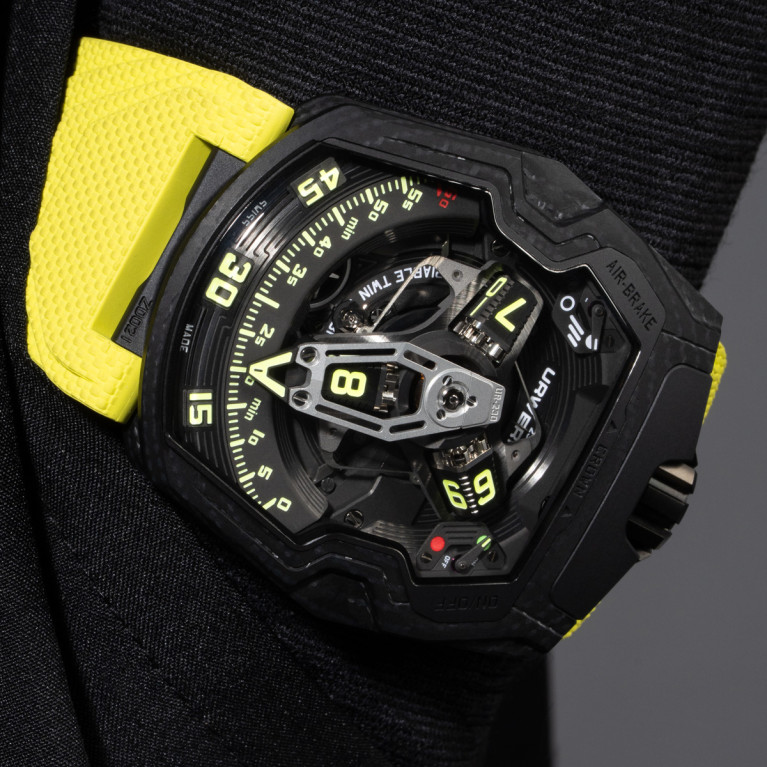 Urwerk UR-230 Black Star Urwerk UR-230 Black Star