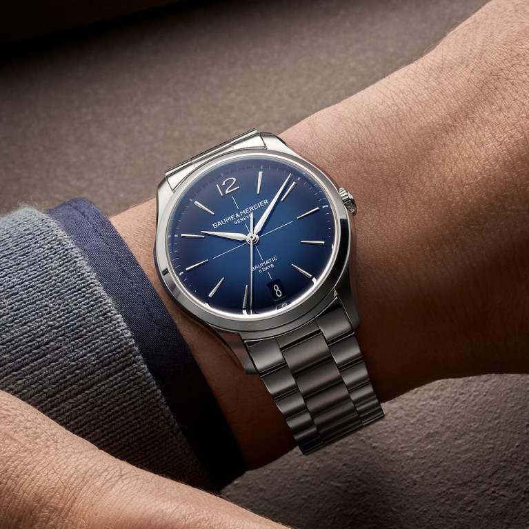 Richemont продает Baume & Mercier итальянскому ювелирному дому Damiani