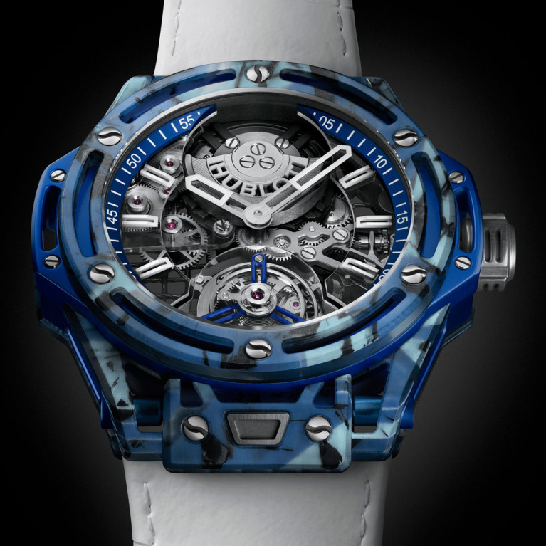 Hublot из теннисных ракеток, Louis Vuitton в виде грузовика… Hublot из теннисных ракеток, Louis Vuitton в виде грузовика…