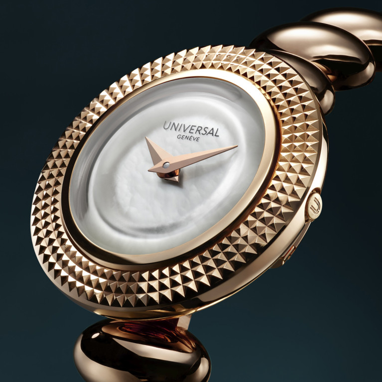 Universal Genève показала первые женские модели возрожденного бренда Universal Genève показала первые женские модели возрожденного бренда
