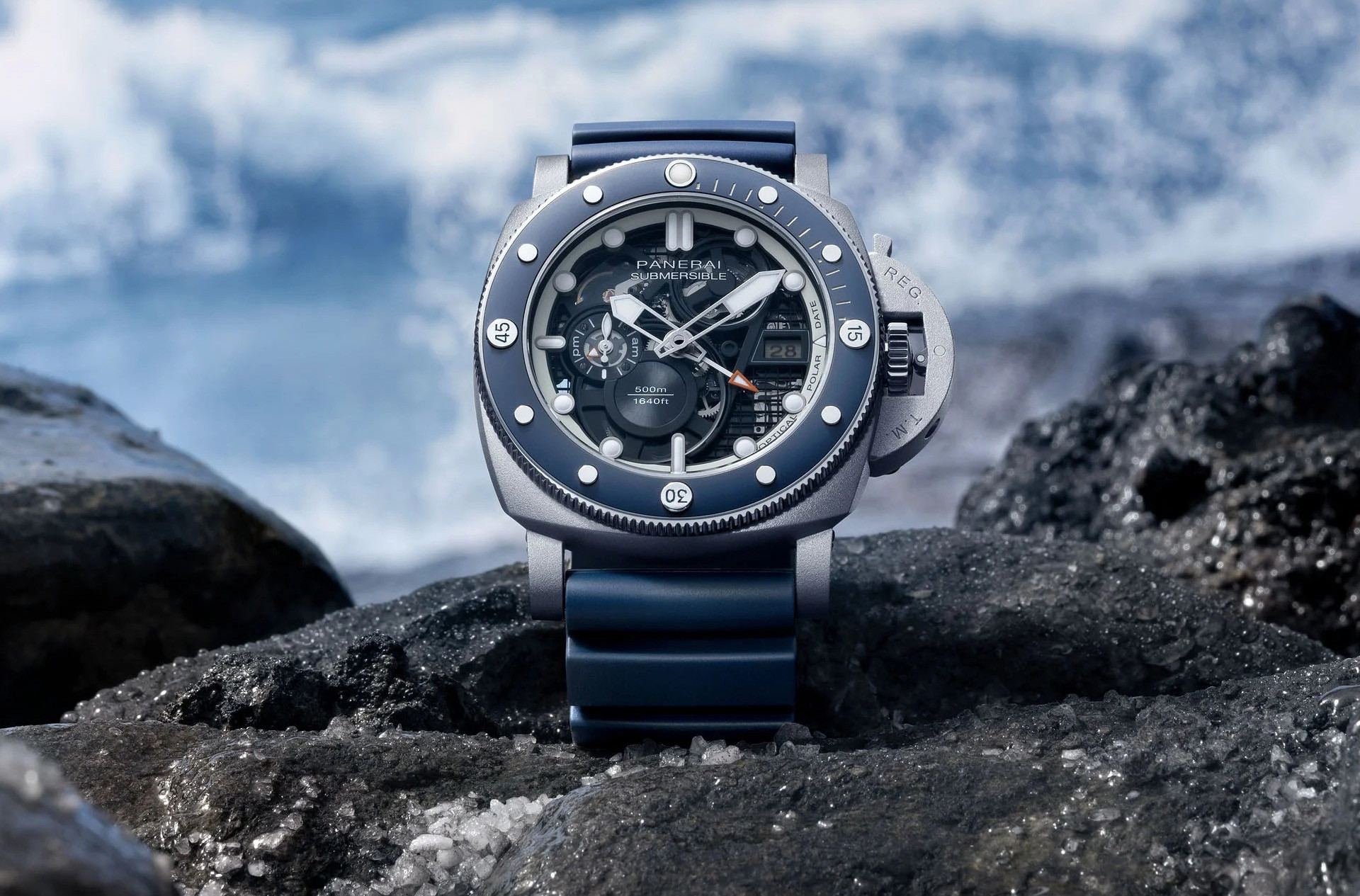 Panerai Submersible GMT PAM01495