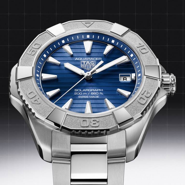 TAG Heuer Aquaracer Professional Solargraph в корпусах 28 и 40 мм TAG Heuer Aquaracer Professional Solargraph в корпусах 28 и 40 мм