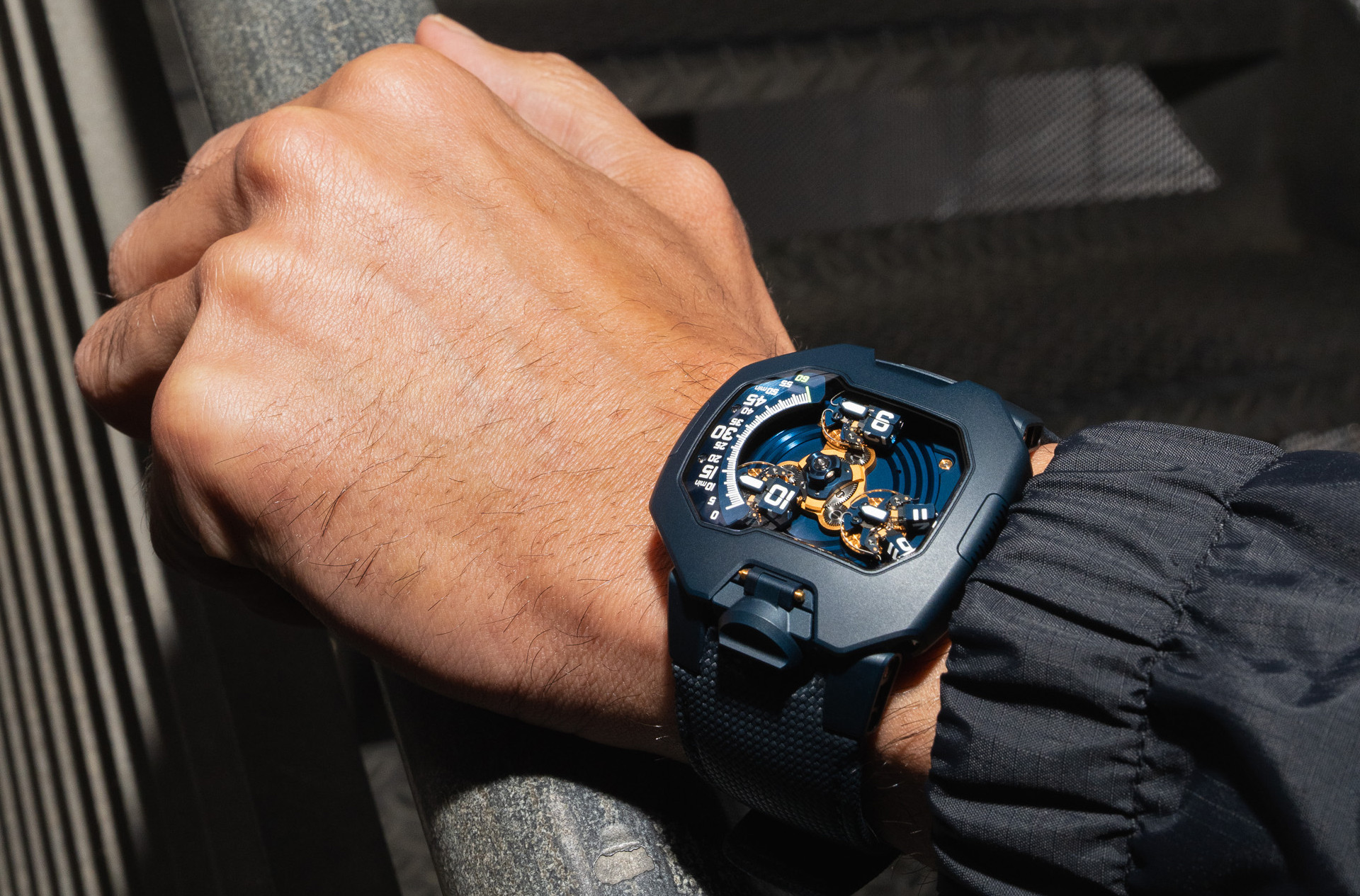 Urwerk UR-120 Blue Planet