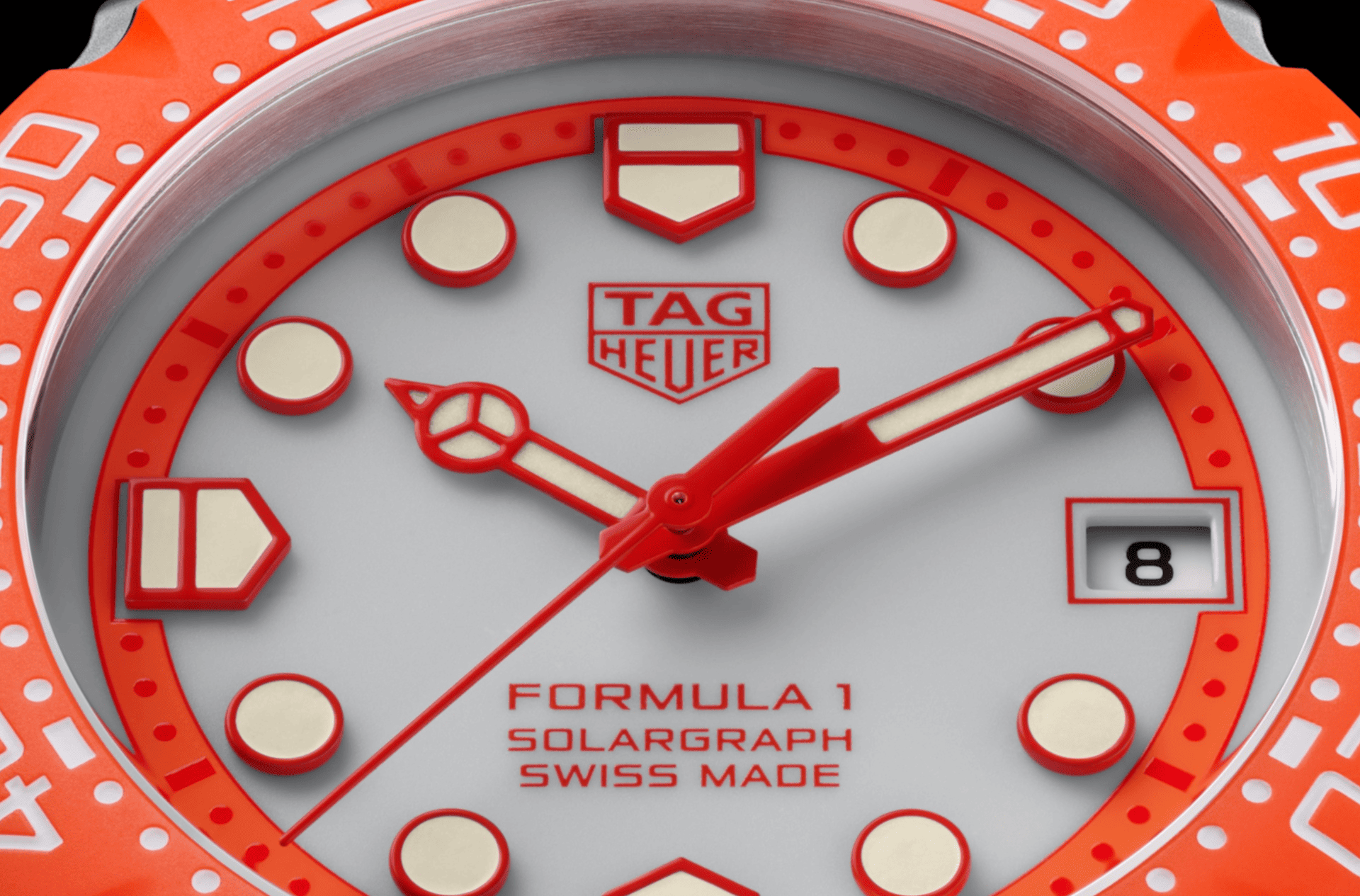 TAG Heuer отмечает Гран-при Нидерландов выпуском новых часов Formula 1 Solargraph