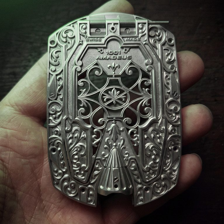 Urwerk UR-1001 AMADEUS Urwerk UR-1001 AMADEUS
