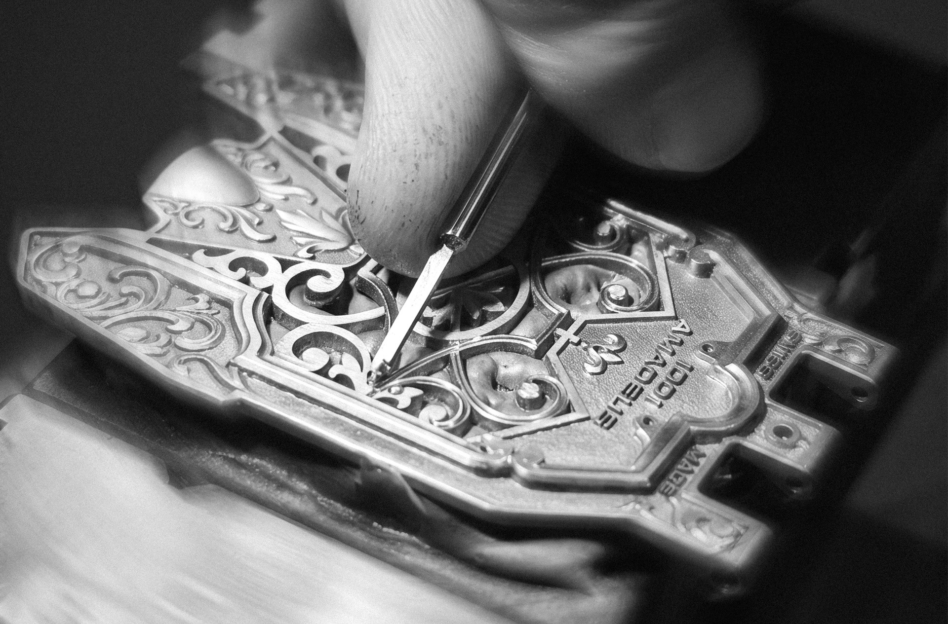 Urwerk UR-1001 AMADEUS