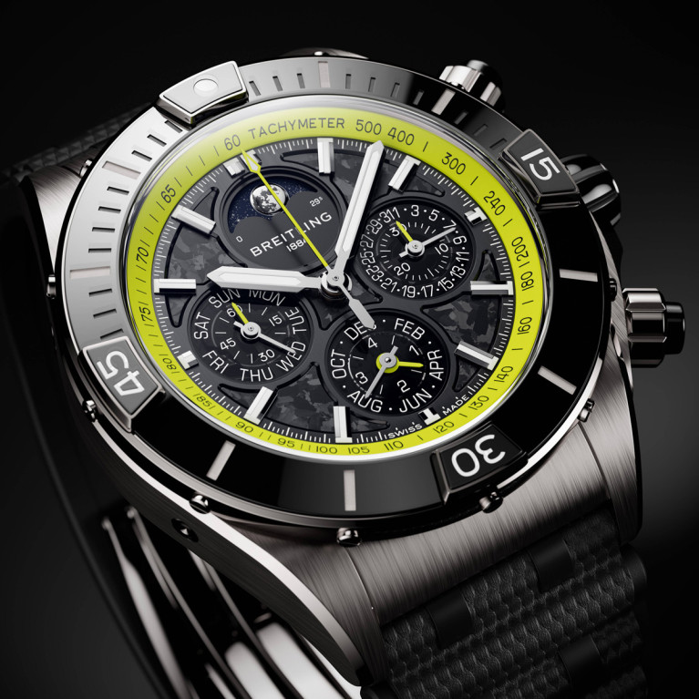 Эксклюзивные Breitling Super Chronomat для владельцев Aston Martin Valhalla