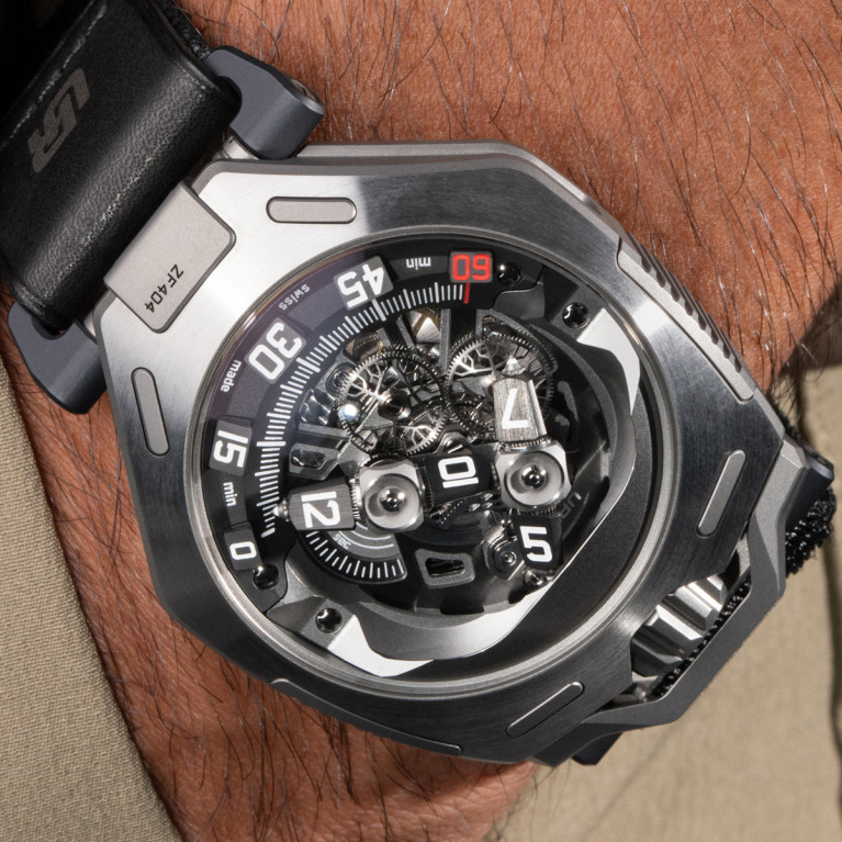 Urwerk UR-300 Time Quantum Urwerk UR-300 Time Quantum