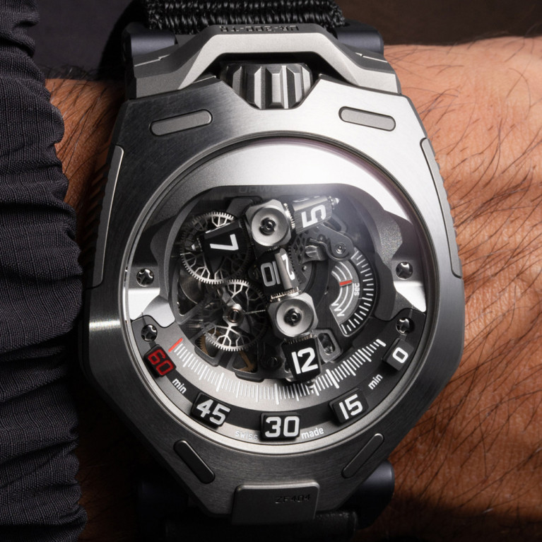 Ulysse Nardin с древним минералом на циферблате, Hublot в партнерстве с основателем бренда… Ulysse Nardin с древним минералом на циферблате, Hublot в партнерстве с основателем бренда…