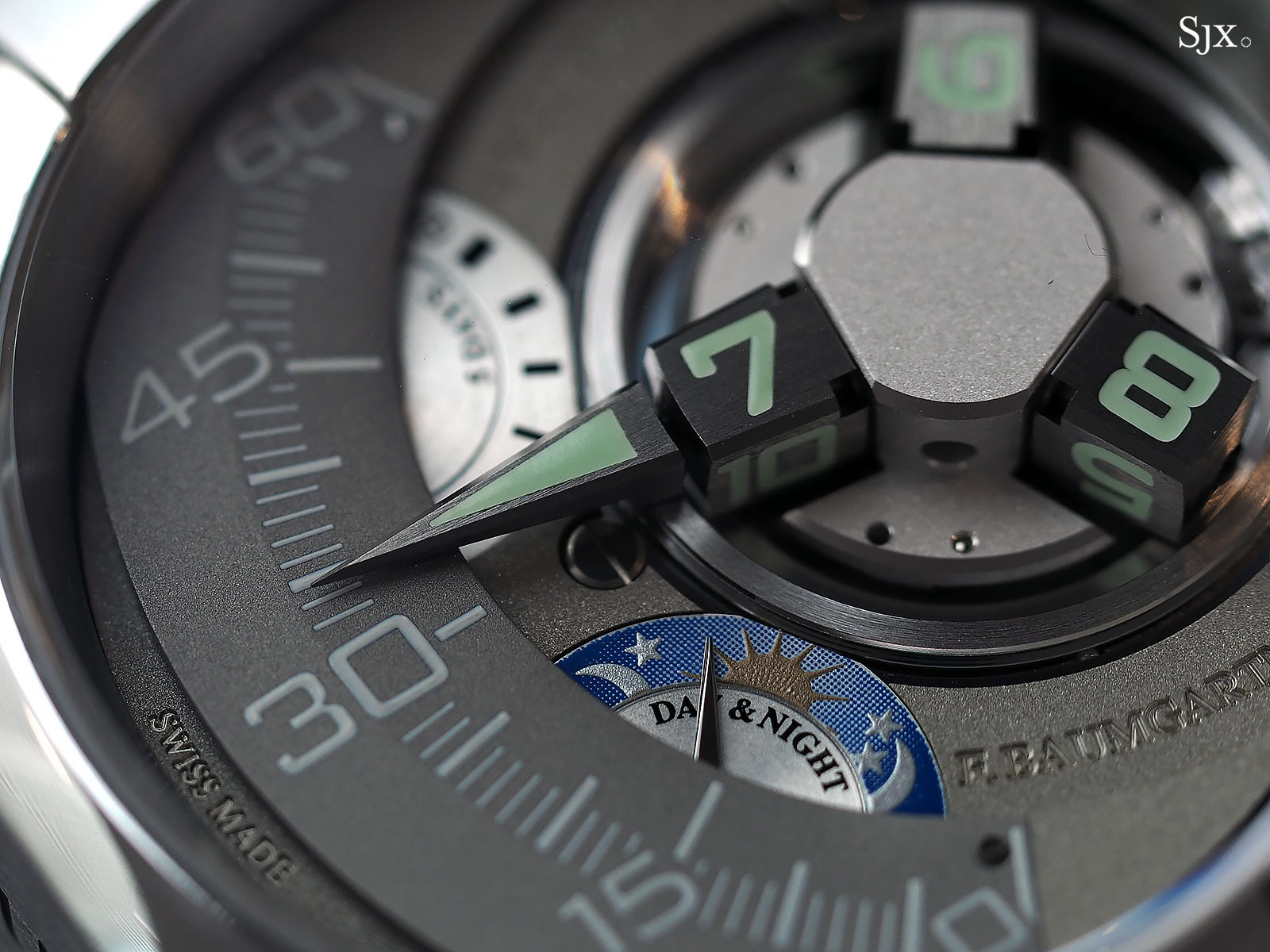 Harry Winston Opus V. От «однорукого бандита» до «корабля времени»