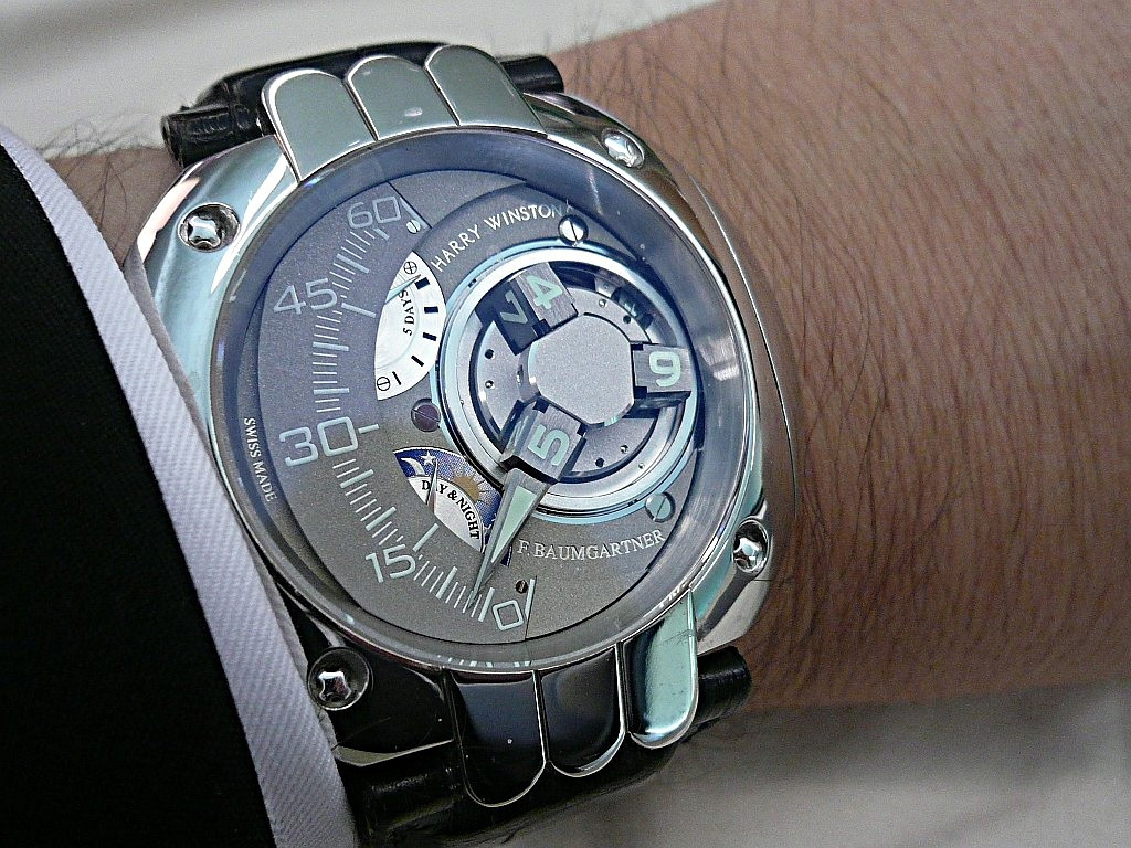Harry Winston Opus V. От «однорукого бандита» до «корабля времени»