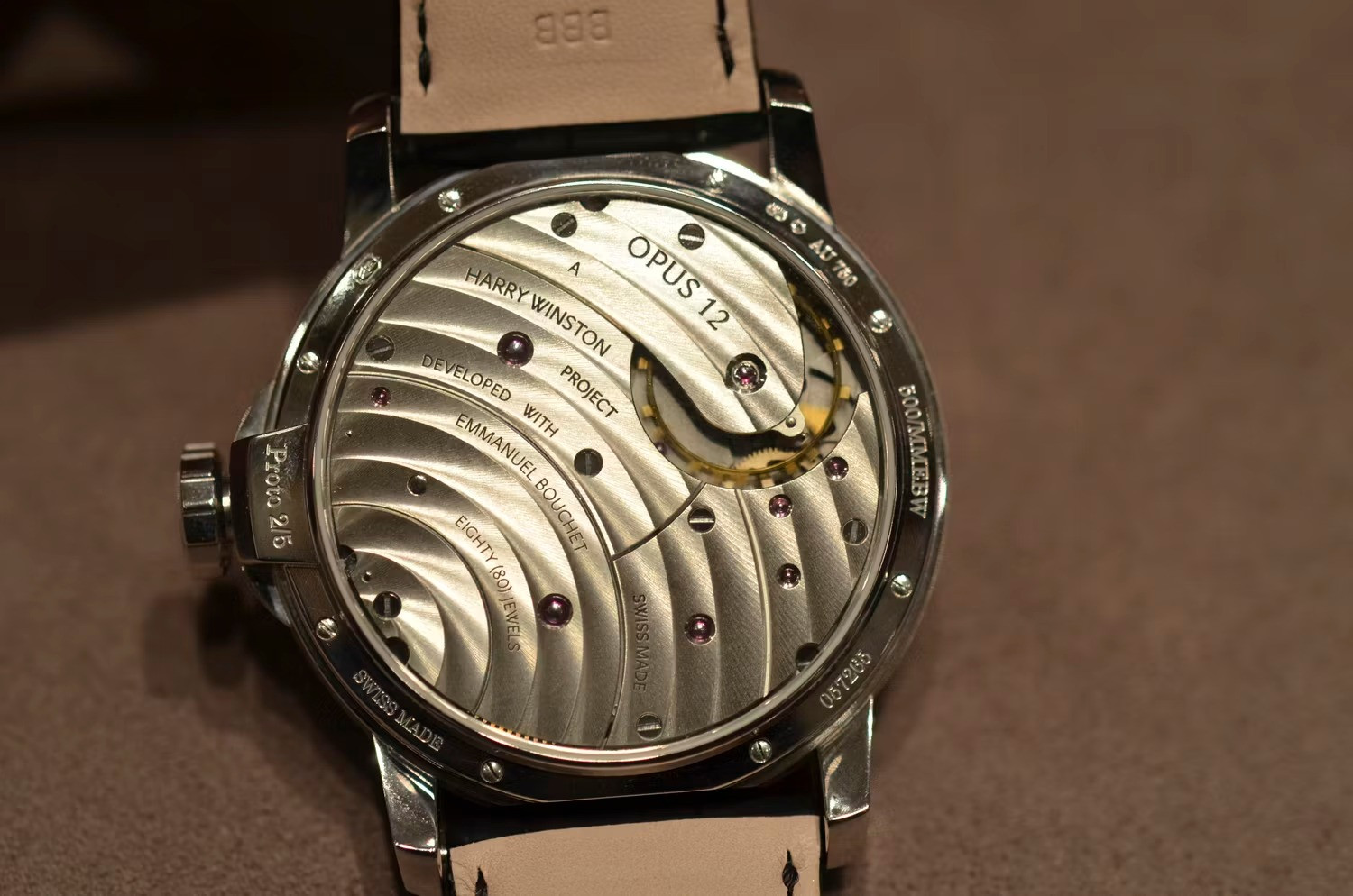 Harry Winston Opus XII. 27 стрелок и хитрая анимация 