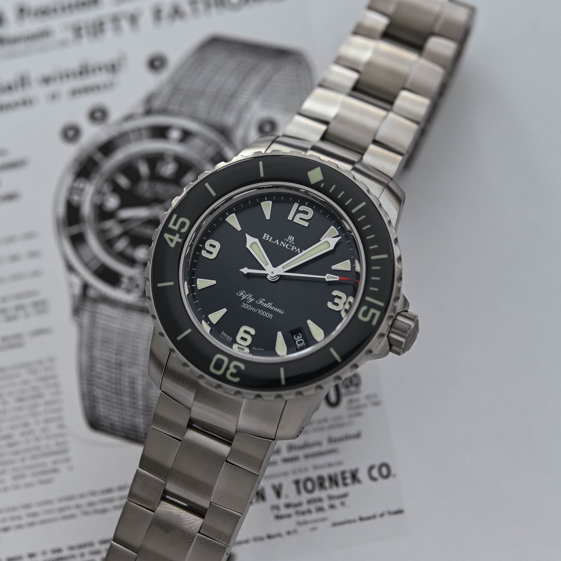Blancpain Fifty Fathoms Automatic 38 mm. Компактное трио для мужчин и женщин