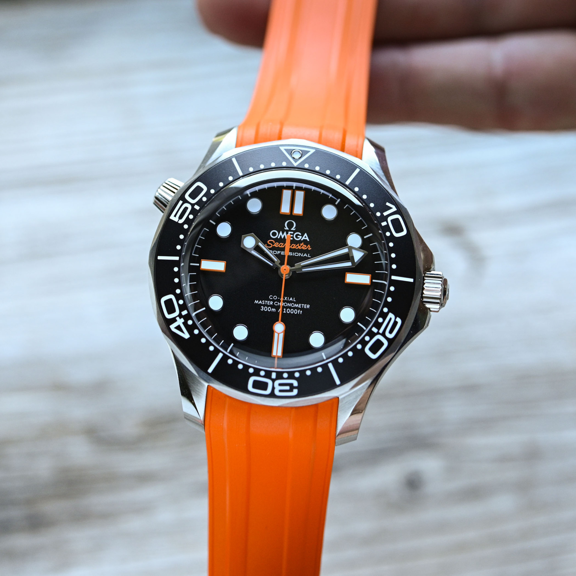 Omega Seamaster Diver 300M No-Date Orange