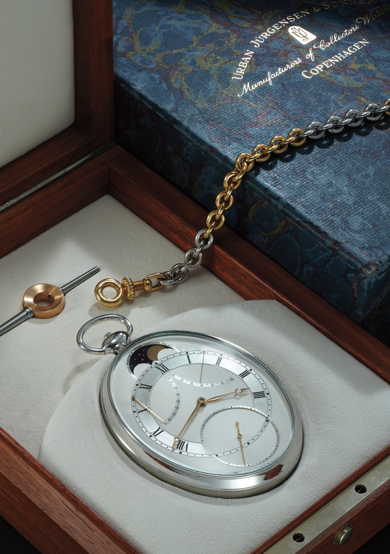 Derek Pratt N. 01 Oval Pocket Watch