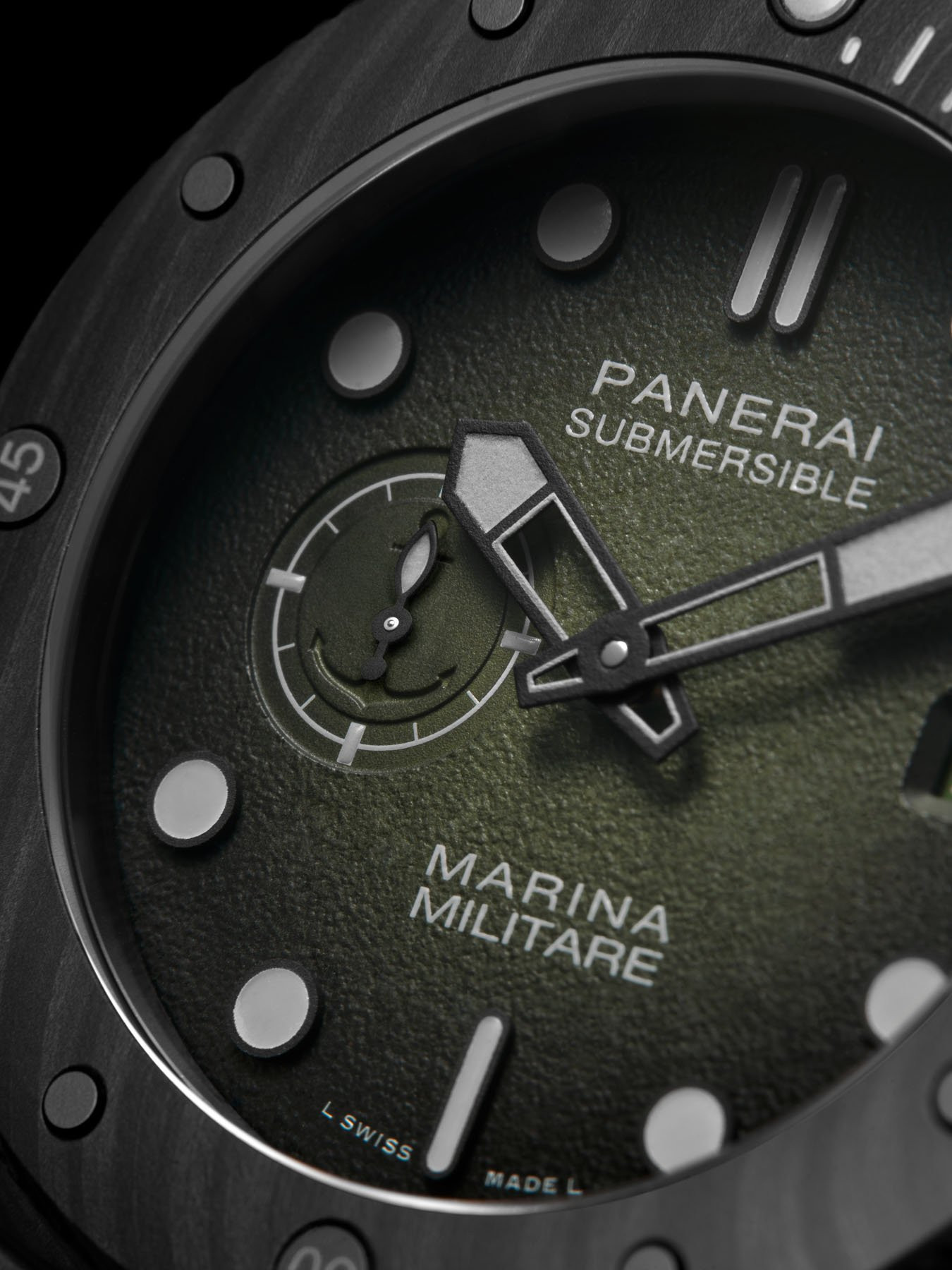 Panerai Submersible Marina Militare PAM01697 и PAM01698