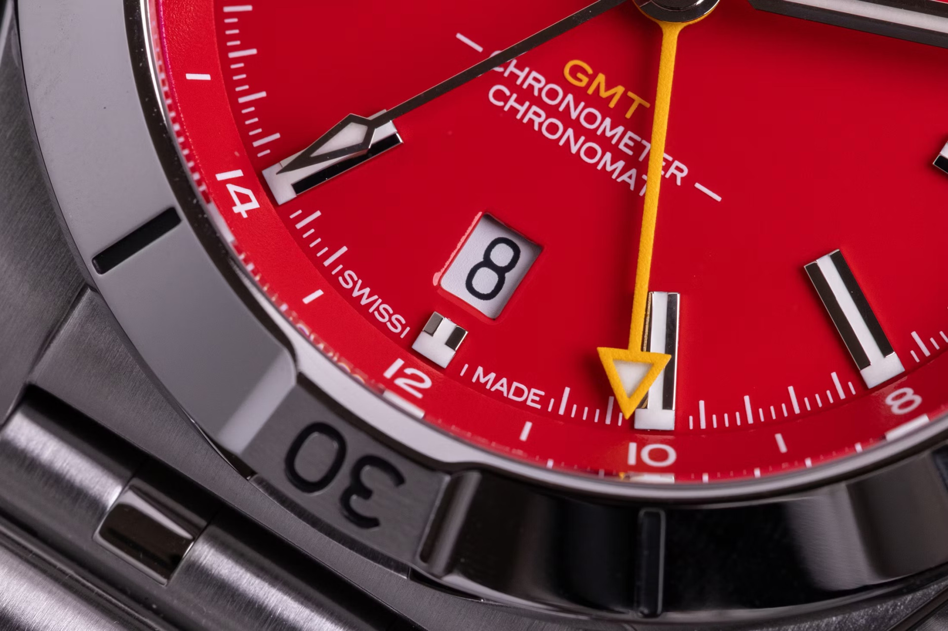 Breitling в честь партнерства с Национальной футбольной лигой