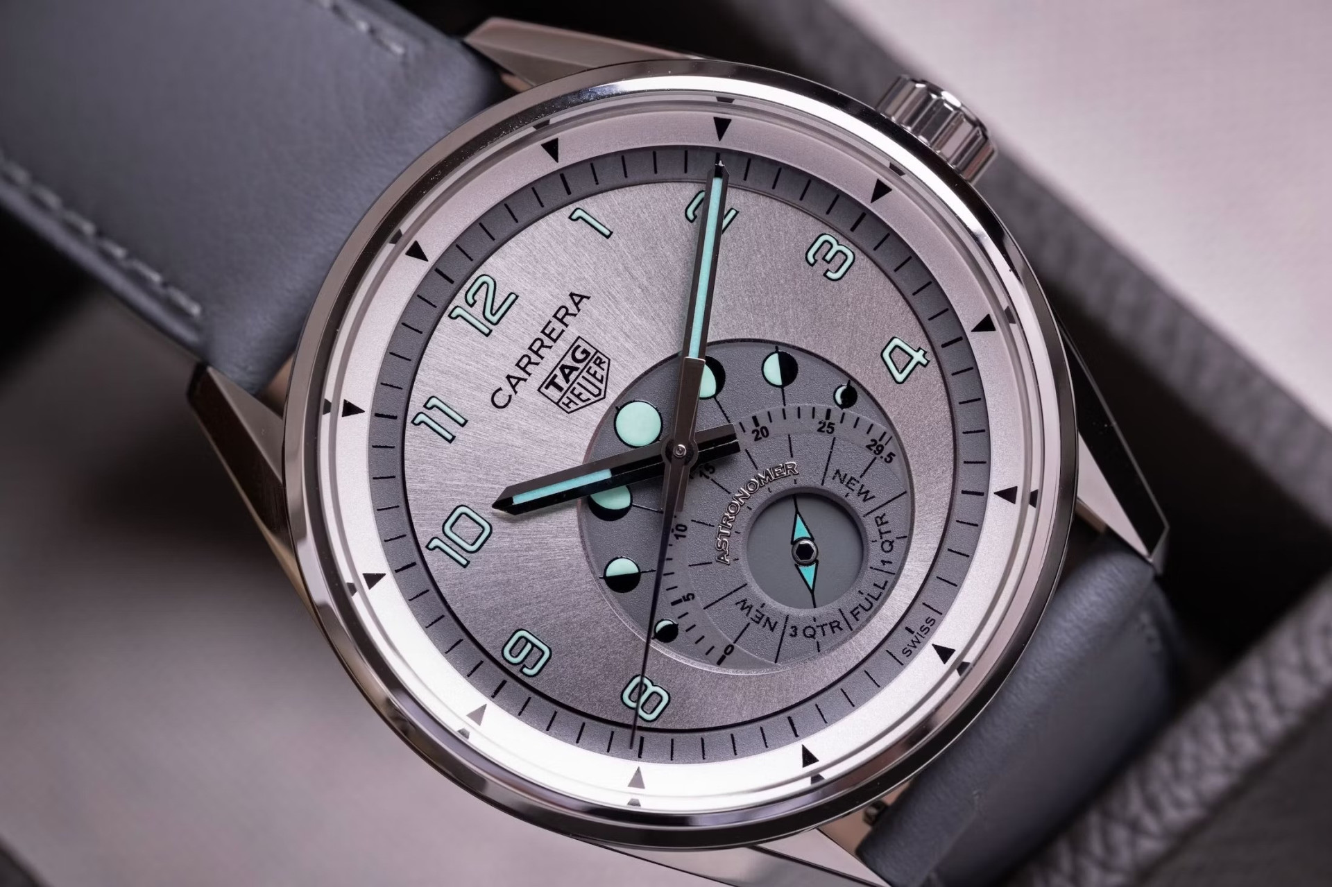 TAG Heuer Carrera Astronomer