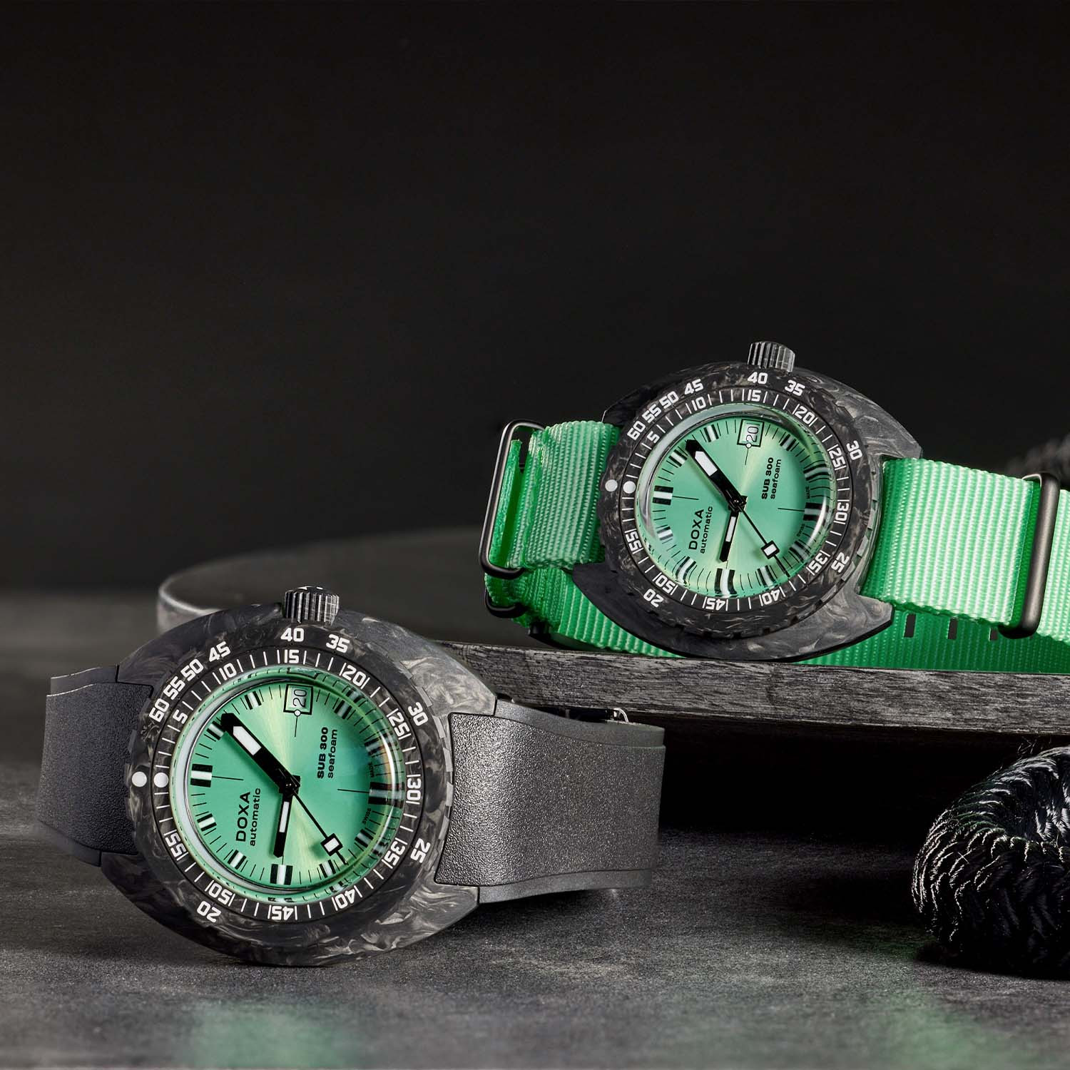 Doxa SUB 300 Carbon Seafoam
