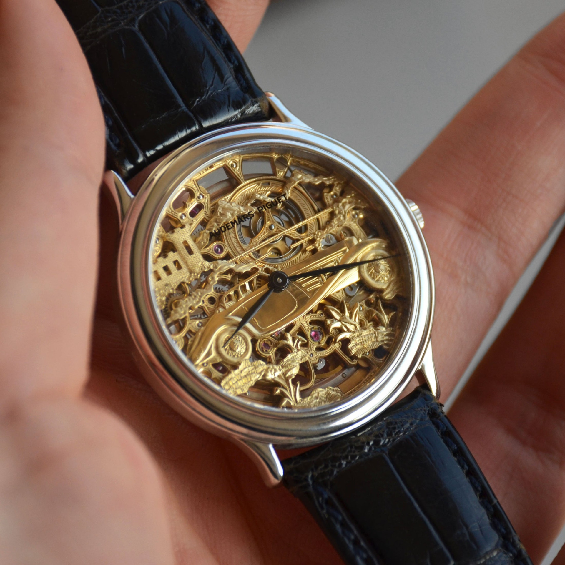 На аукционе Ineichen продали необычный скелетон Audemars Piguet
