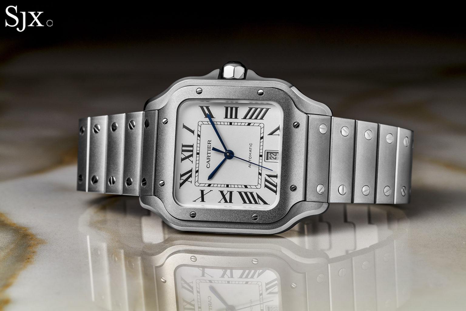 Cartier представила первые Cartier Santos с корпусом из титана