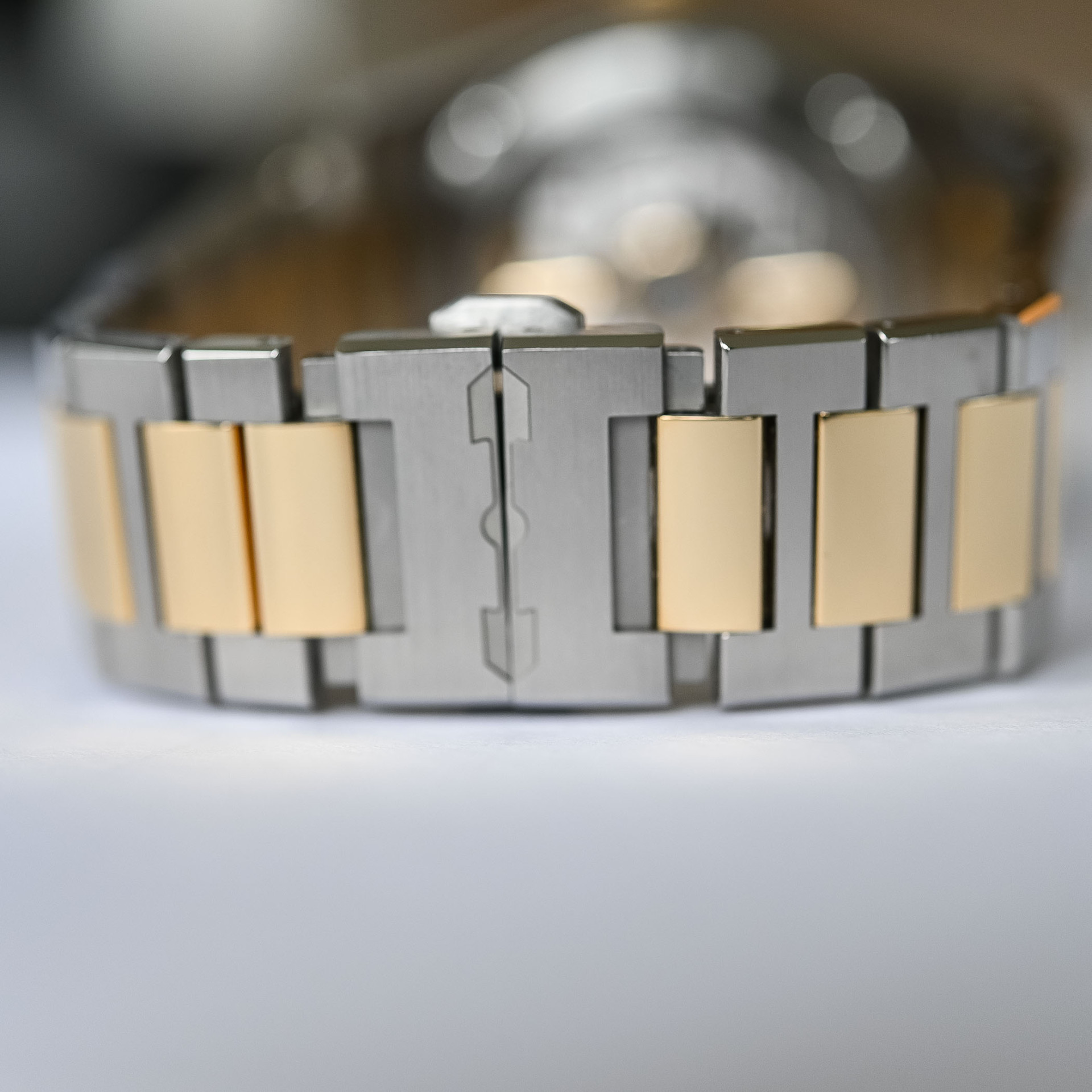 Girard-Perregaux Laureato Fifty