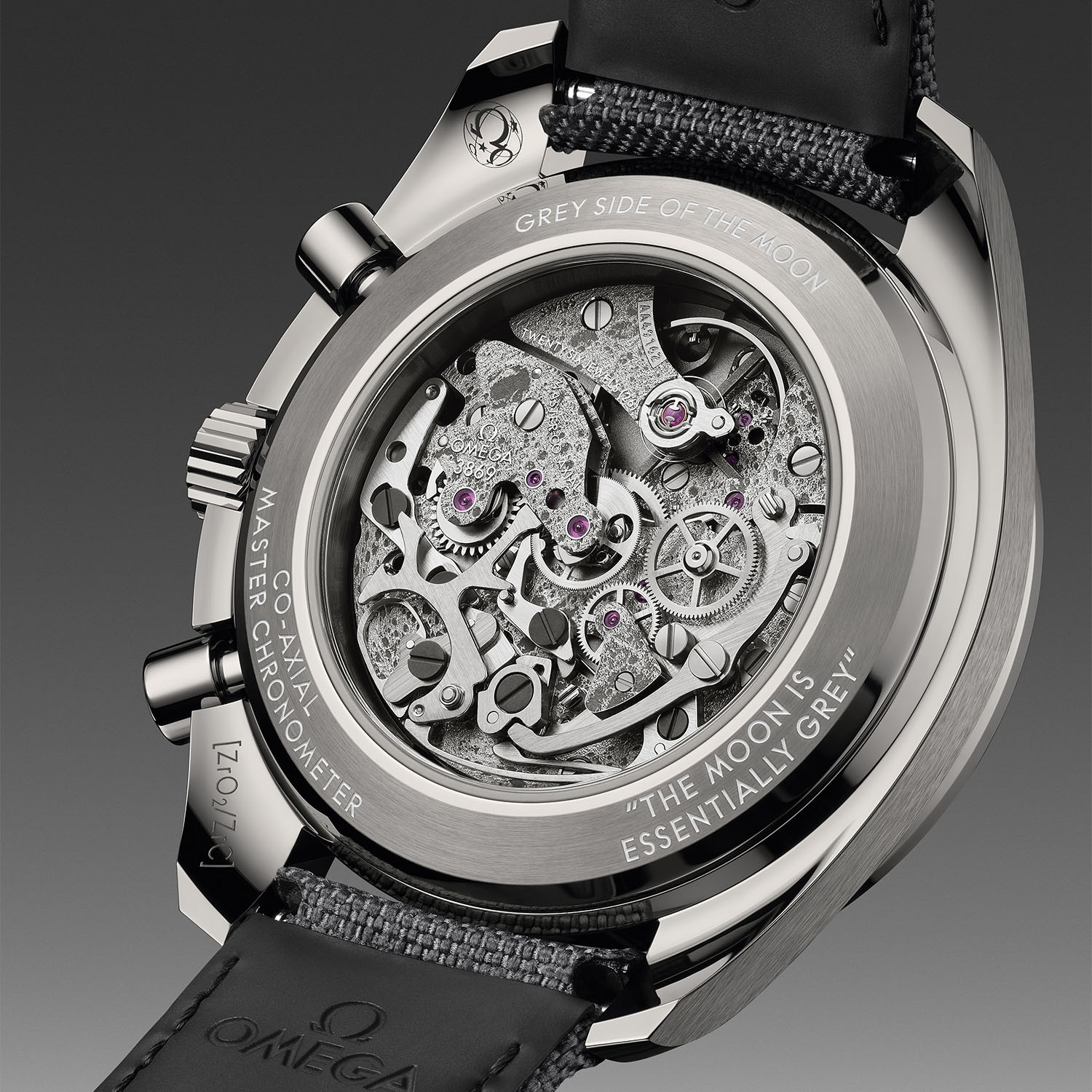 Omega обновила Speedmaster Dark Side of the Moon