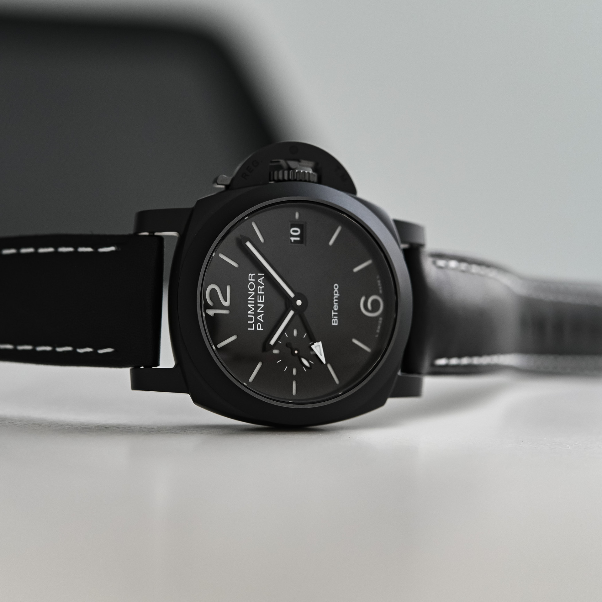Panerai Luminor GMT Ceramica 40mm PAM01460