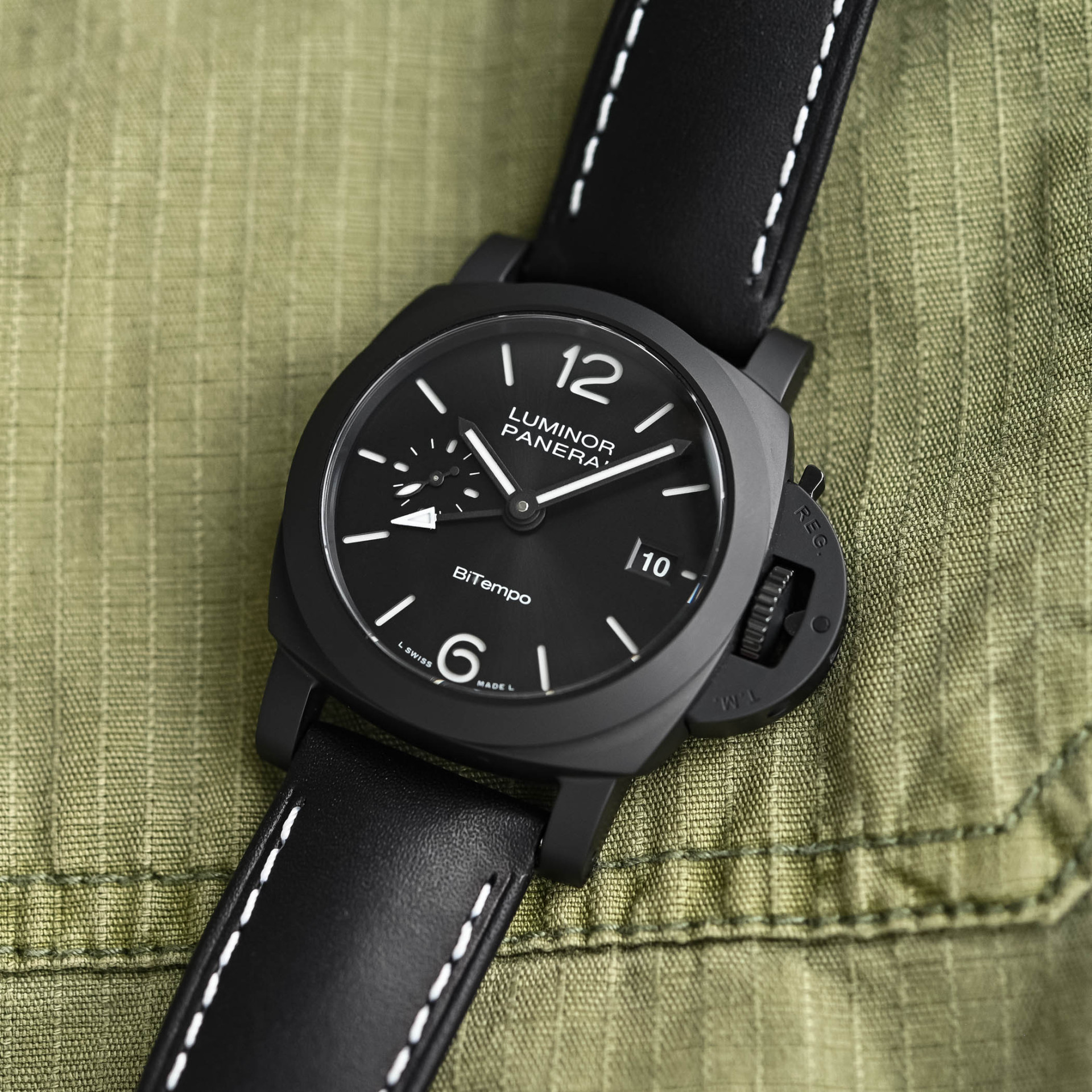 Panerai Luminor GMT Ceramica 40mm PAM01460