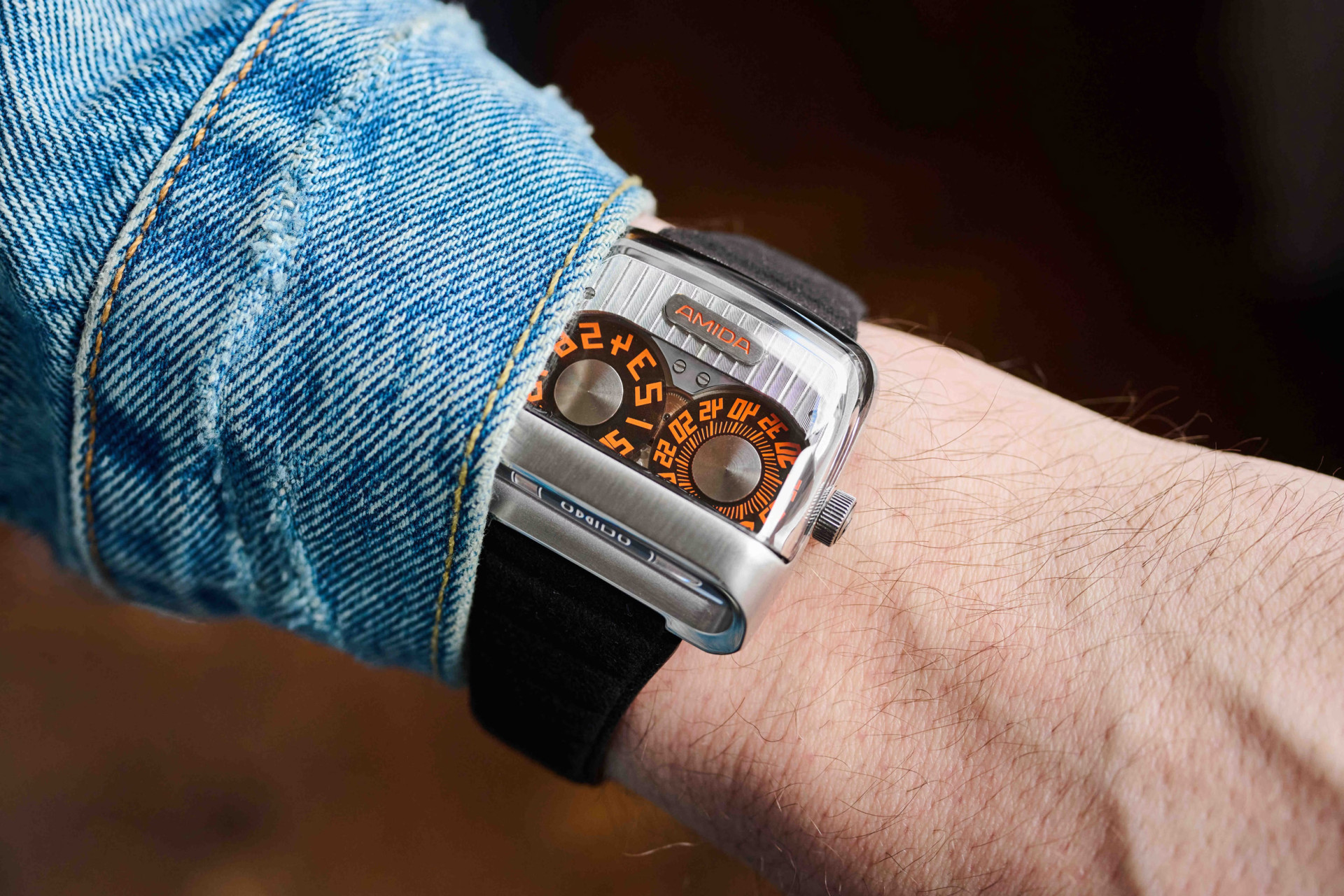 Amida Digitrend Open Sapphire