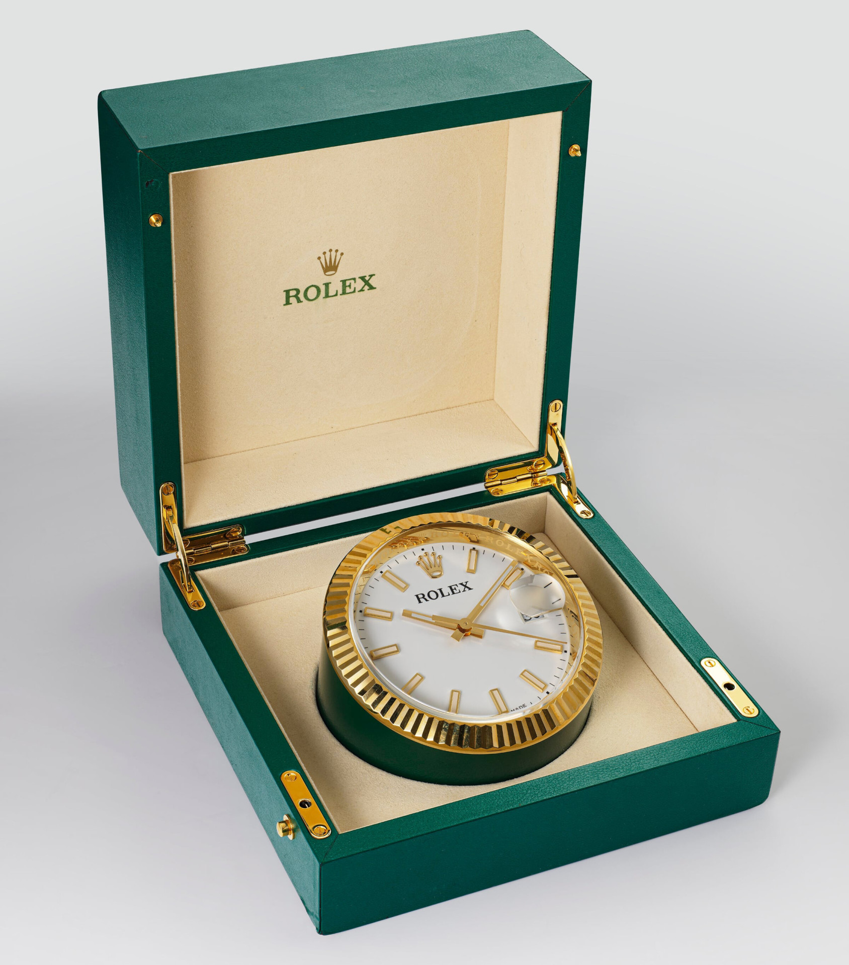 Настольные часы, замеченные в Овальном кабинете, оказались часами Rolex