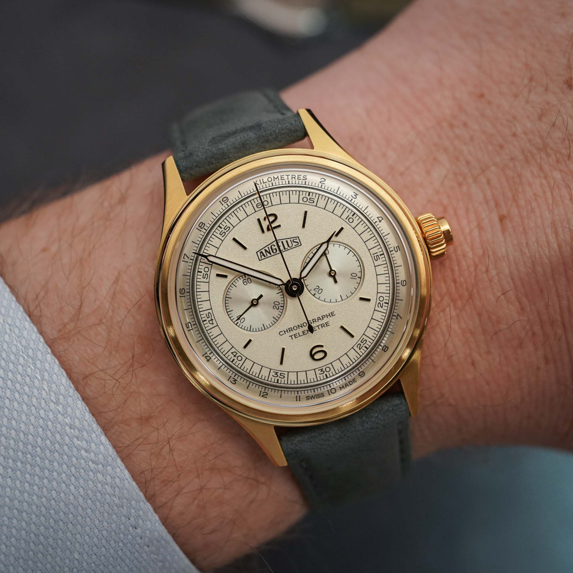 Хронограф: Angelus Chronographe Télémètre Yellow Gold