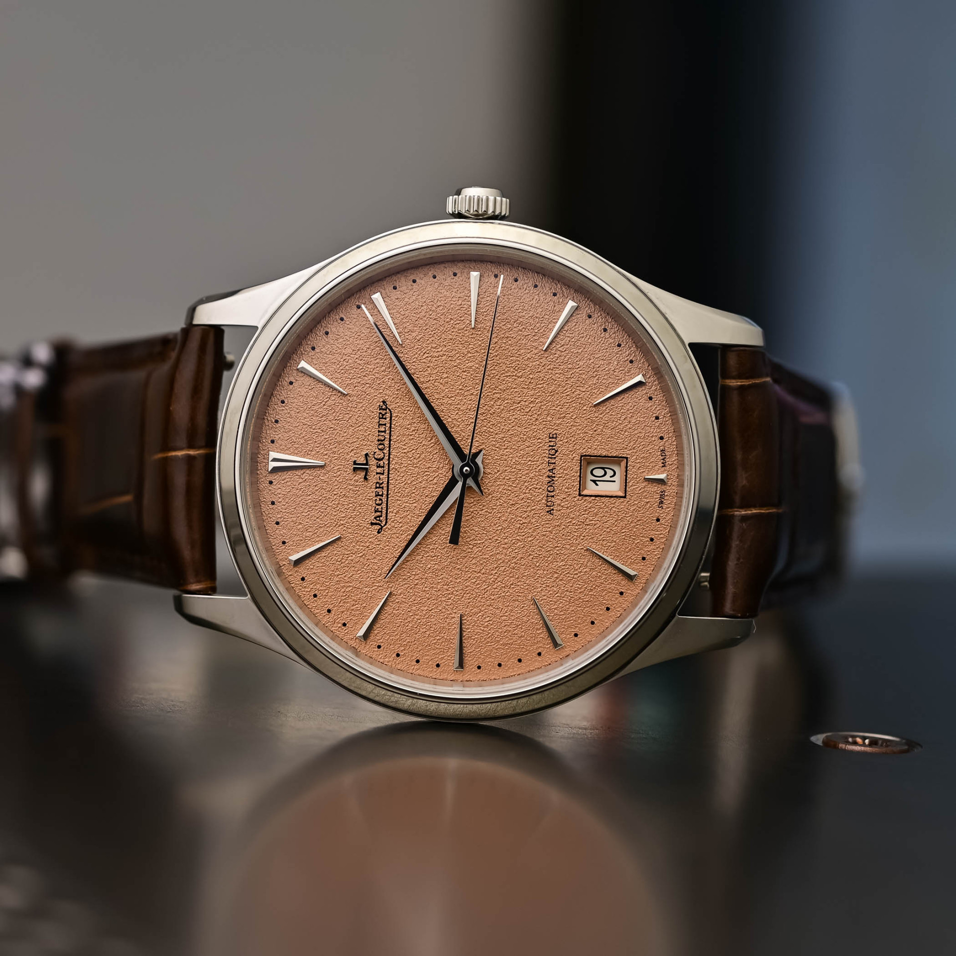 Jaeger-LeCoultre Master Ultra Thin с циферблатами цвета меди