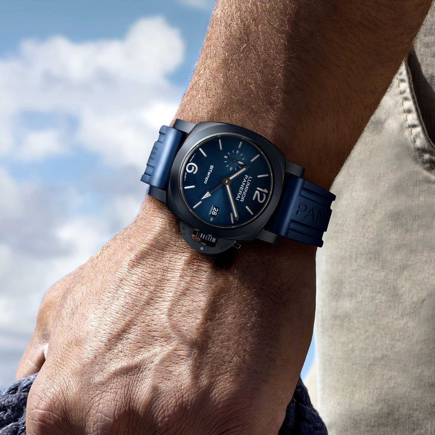 Panerai Luminor GMT Ceramica 40mm PAM01783