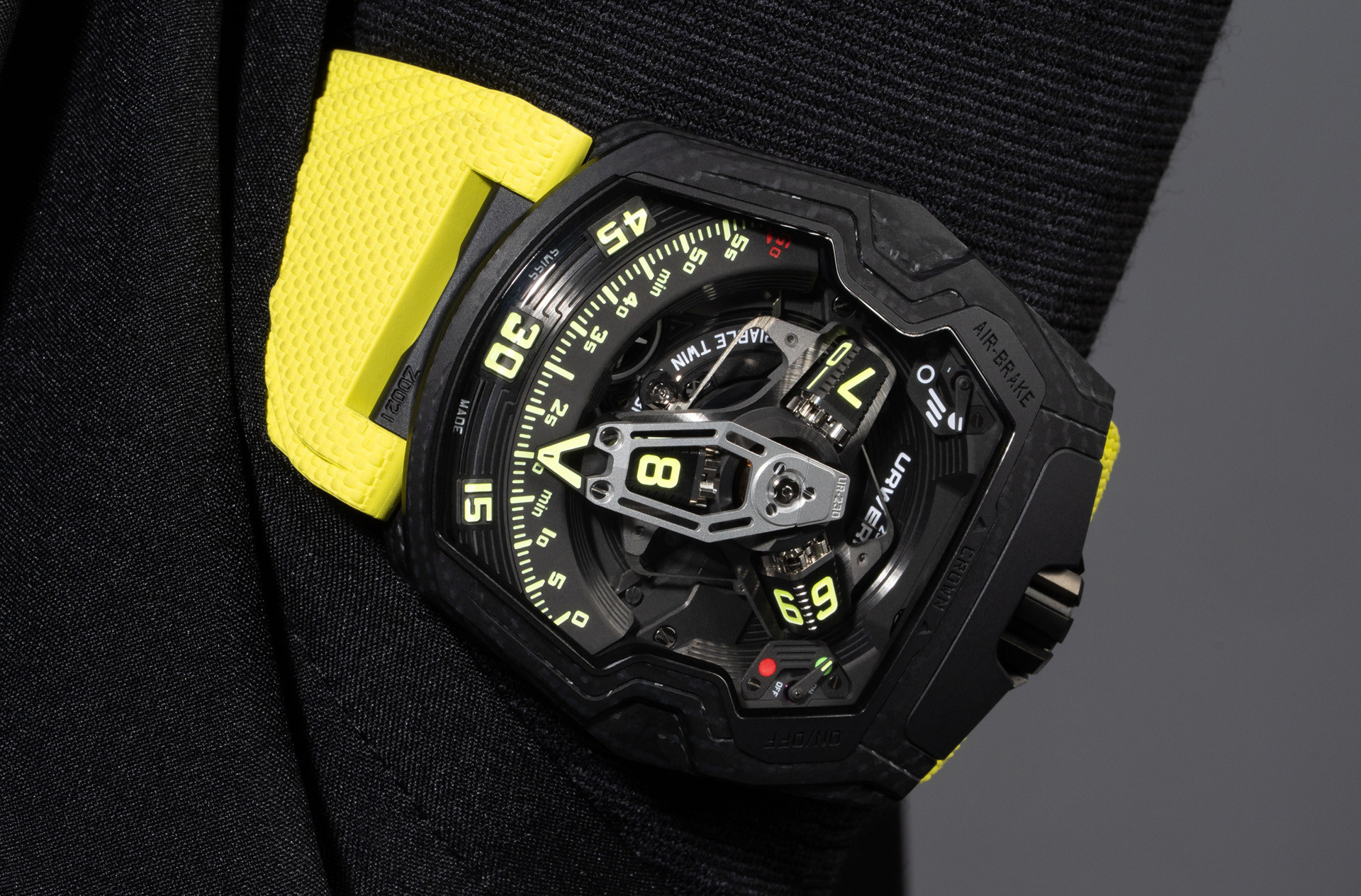 Urwerk UR-230 Black Star