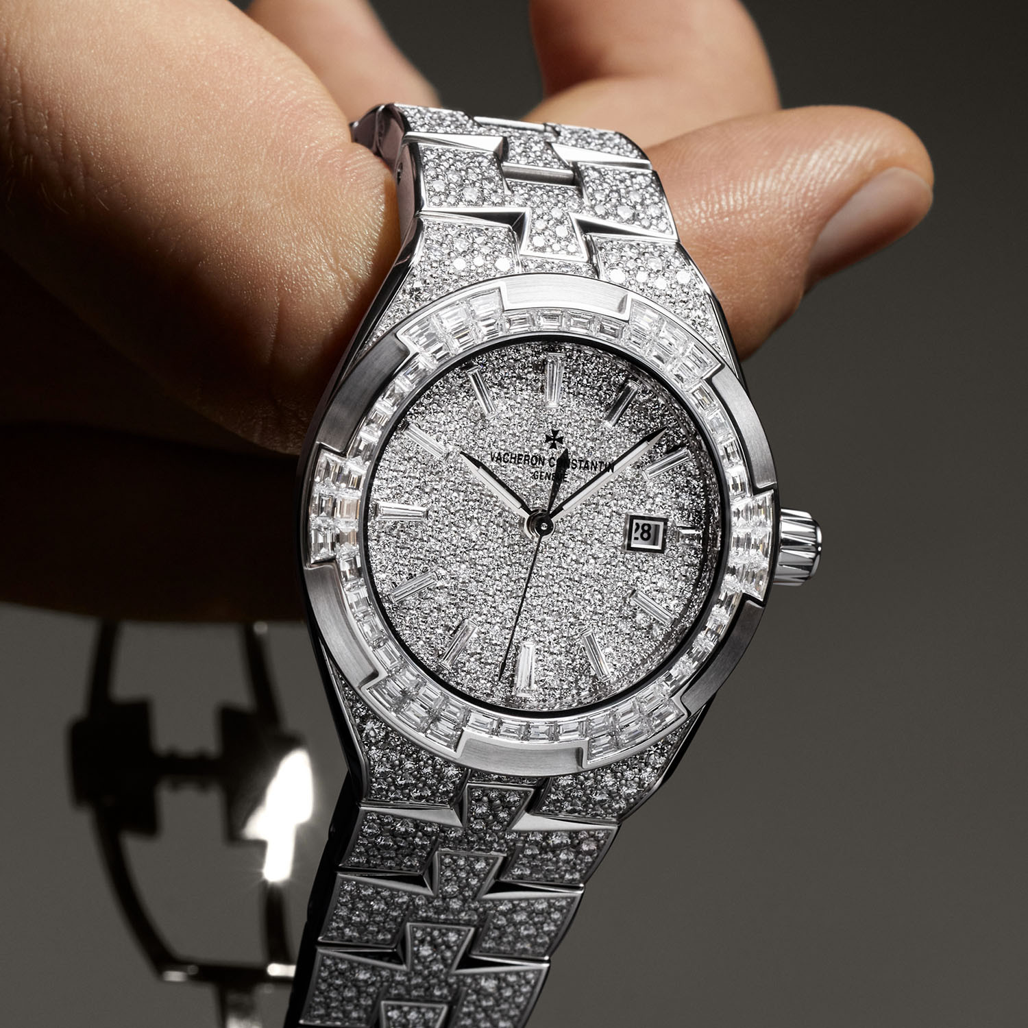 Vacheron Constantin Overseas Self-Winding 35mm 