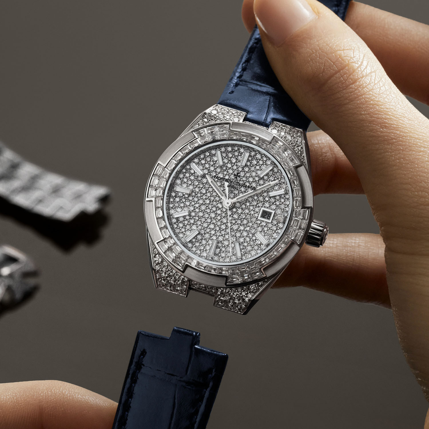 Vacheron Constantin Overseas Self-Winding 35mm 