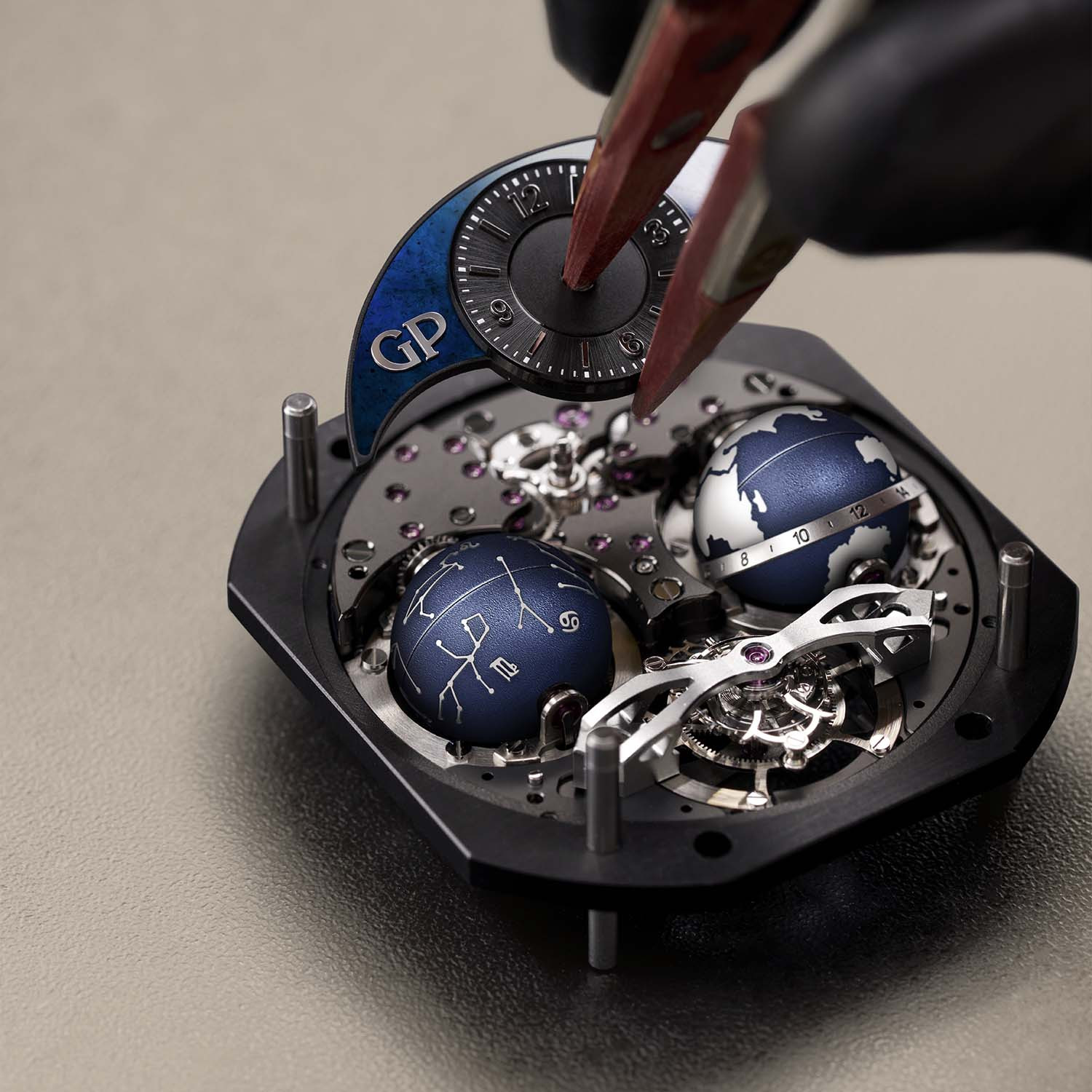 Girard-Perregaux Bridges Cosmos. Новинка 2019 года вернулась в формате уникальной модели