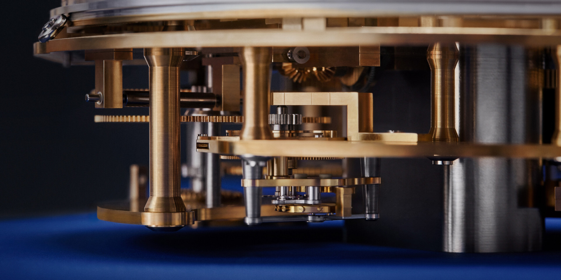 LVDB-03 Sympathique Louis Varius