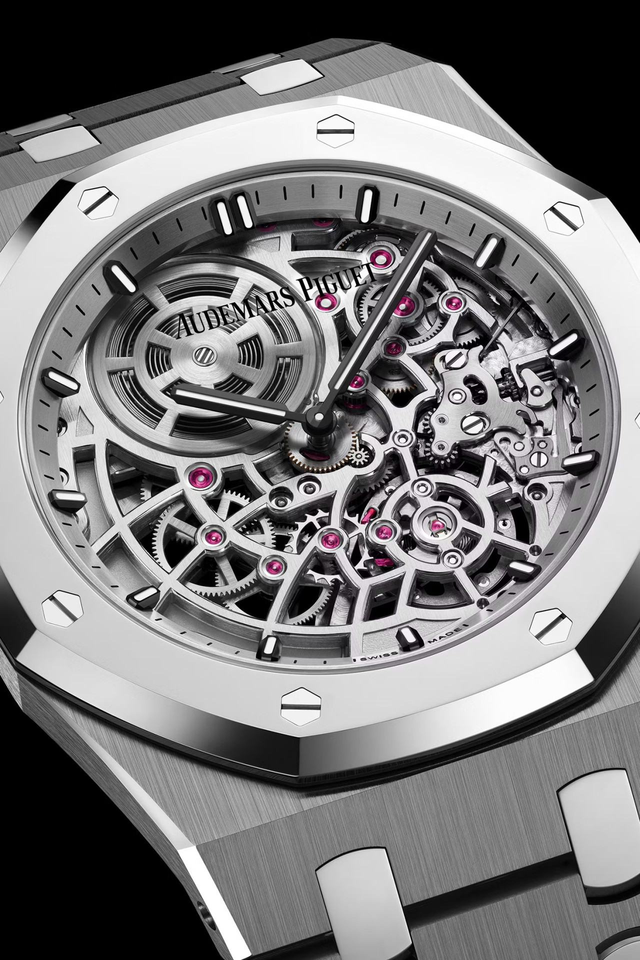 Audemars Piguet Royal Oak «Jumbo» Extra-Thin Openworked и Royal Oak Double Balance Wheel Openworked
