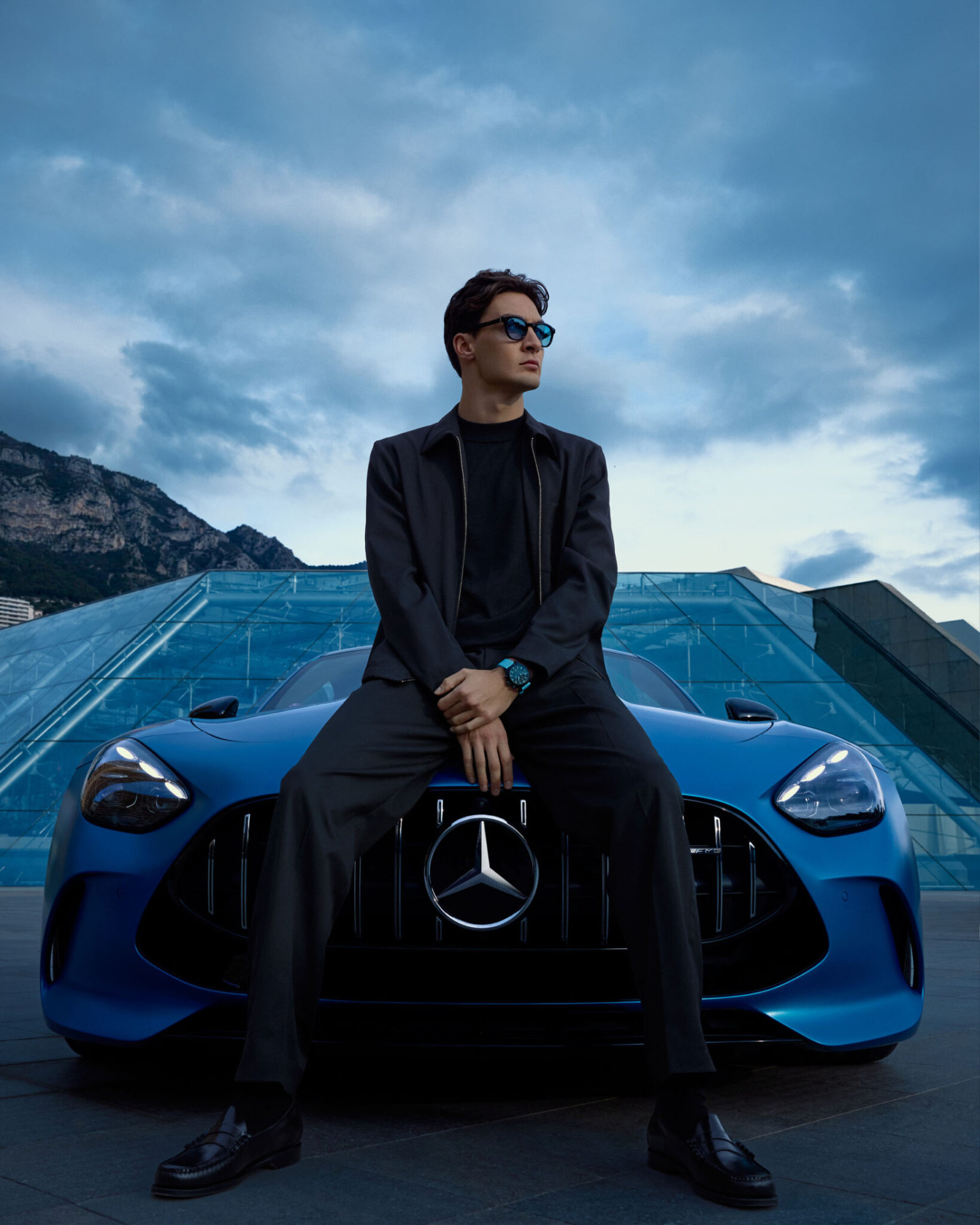 IWC Pilot's Watch в партнерстве с пилотом Формулы 1 Джорджем Расселом