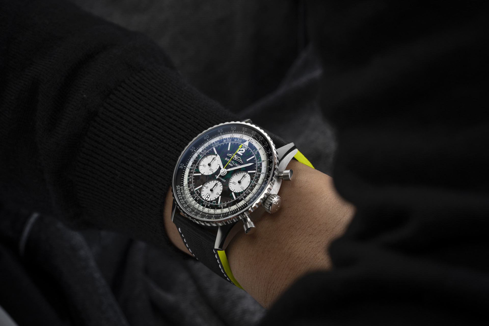 Breitling – новый спонсор Aston Martin