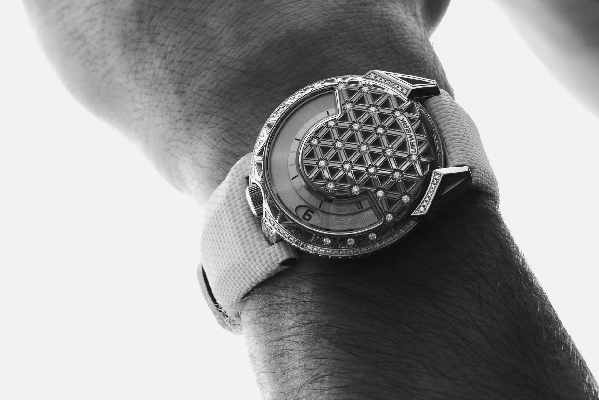 Urwerk UR-101 Diamond Sky Edition